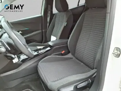 Photo 8 Peugeot 2008  PureTech 130 S&S EAT8