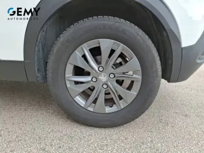 Photo 10 Peugeot 2008  PureTech 130 S&S EAT8