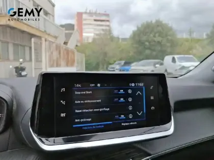 Photo 15 Peugeot 2008  PureTech 130 S&S EAT8