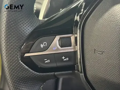 Photo 15 Peugeot 208  Hybrid 100 e-DCS6