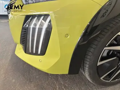 Photo 29 Peugeot 208  Hybrid 100 e-DCS6