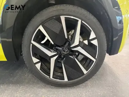 Photo 10 Peugeot 208  Hybrid 100 e-DCS6