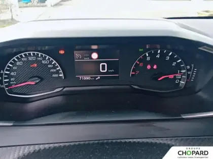 Photo 48 Peugeot 208  PureTech 100 S&S BVM6
