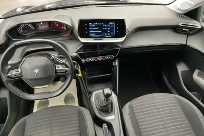 Photo 104 Peugeot 208  PureTech 100 S&S BVM6