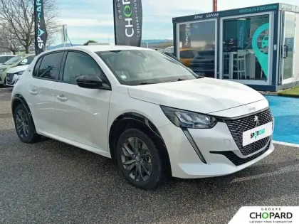 Photo 27 Peugeot 208  Electrique 50 kWh 136ch