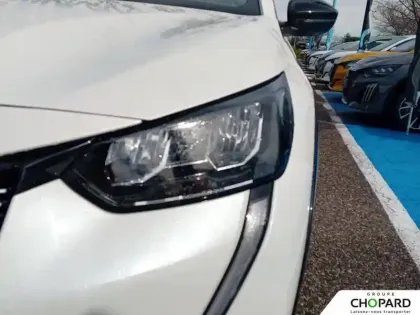 Photo 21 Peugeot 208  Electrique 50 kWh 136ch