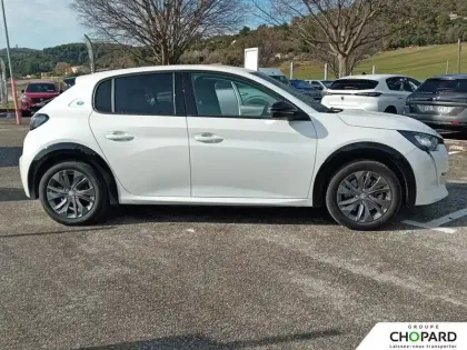 Photo 30 Peugeot 208  Electrique 50 kWh 136ch