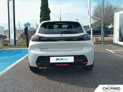 Photo 28 Peugeot 208  Electrique 50 kWh 136ch