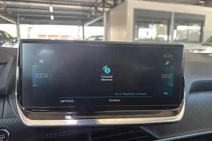 Photo 21 Peugeot 2008  Moteur électrique 136 ch