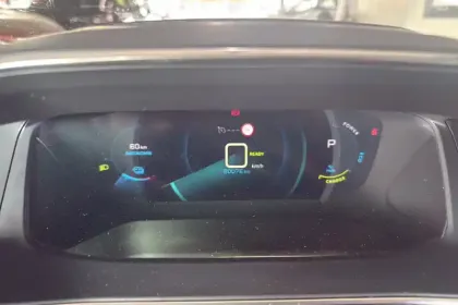 Photo 16 Peugeot 2008  Moteur électrique 136 ch