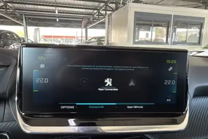 Photo 20 Peugeot 2008  Moteur électrique 136 ch