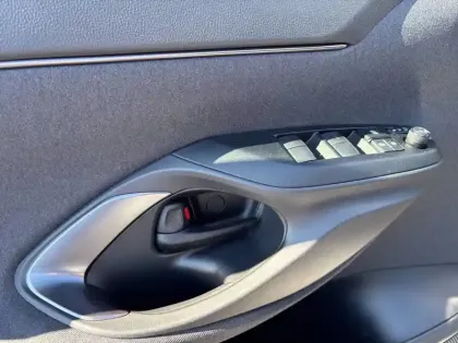 Photo 21 Toyota Yaris  Cross Hybride 116h 2WD