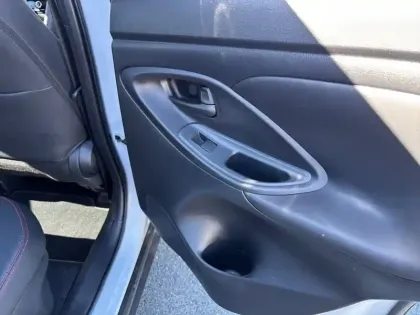 Photo 15 Toyota Yaris  Cross Hybride 116h 2WD