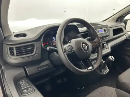 Photo 52 Renault Trafic  FG BLUE DCI 130 L1H1 3T GSR2