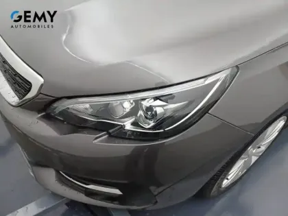 Photo 15 Peugeot 308  SW PureTech 110ch S&S BVM6