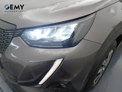 Photo 15 Peugeot 2008  PureTech 100 S&S BVM6