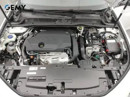 Photo 32 Peugeot 508  Hybrid 225 e-EAT8