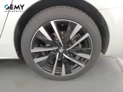 Photo 52 Peugeot 508  Hybrid 225 e-EAT8