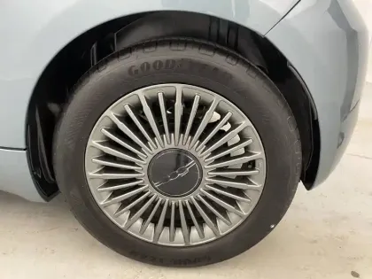 Photo 15 Fiat 500  e 95 ch