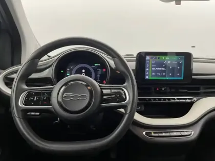 Photo 21 Fiat 500  e 95 ch