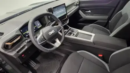 Photo 41 Dacia Bigster  Mild Hybrid 130 4x4