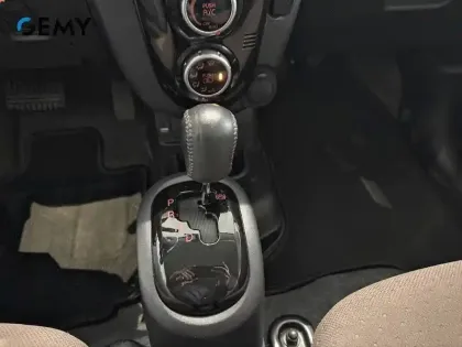 Photo 13 Citroën C-Zéro Gén. I Ph1 Confort 5