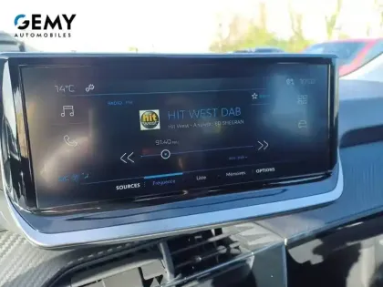 Photo 12 Peugeot 208  Hybrid 110 ch e-DCS6