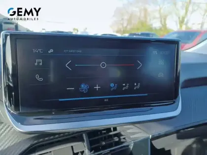 Photo 11 Peugeot 208  Hybrid 110 ch e-DCS6