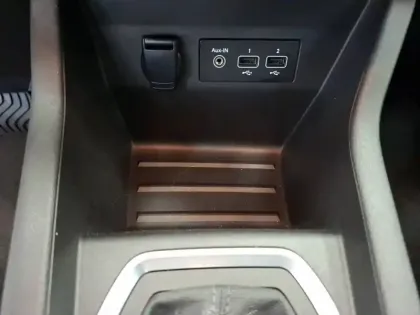 Photo 24 Renault Clio  E-Tech 140 - 21N