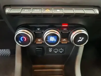 Photo 26 Renault Clio  E-Tech 140 - 21N