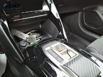 Photo 14 Peugeot 208  Hybrid 100 e-DCS6