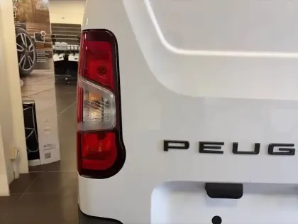 Photo 16 Peugeot Partner  FOURGON M 650 KG BLUEHDI 100 S&S BVM6