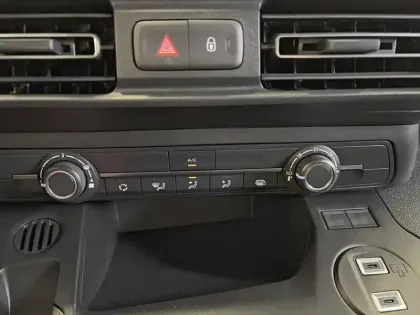 Photo 18 Peugeot Partner  FOURGON M 650 KG BLUEHDI 100 S&S BVM6