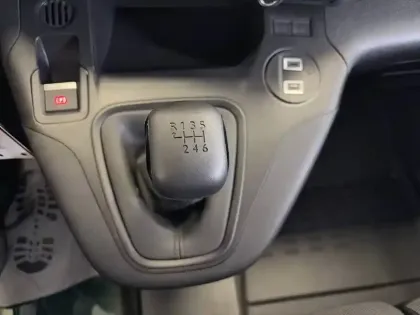 Photo 13 Peugeot Partner  FOURGON M 650 KG BLUEHDI 100 S&S BVM6