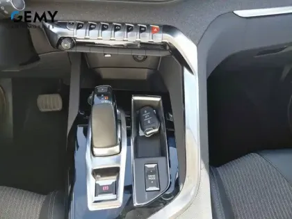 Photo 29 Peugeot 3008  Hybrid 225 e-EAT8