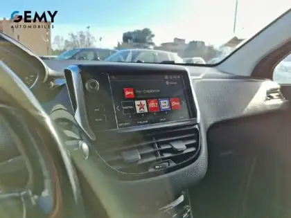 Photo 13 Peugeot 2008  1.2 PureTech 110ch S&S BVM5