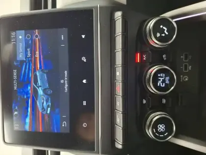 Photo 81 Renault Clio Gén. V (BJA) Ph1 Intens 5