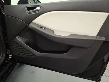 Photo 19 Renault Clio  TCe 100 GPL - 21N