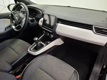 Photo 69 Renault Clio Gén. V (BJA) Ph1 Intens 5