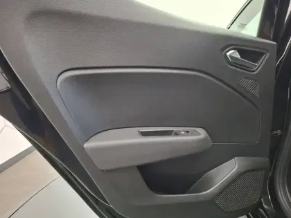 Photo 65 Renault Clio Gén. V (BJA) Ph1 Intens 5