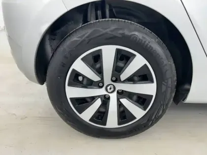 Photo 21 Renault Clio Gén. V (BJA) Ph1 NG Equilibre 5