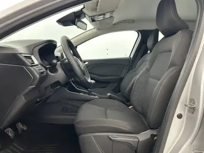 Photo 9 Renault Clio Gén. V (BJA) Ph1 NG Equilibre 5