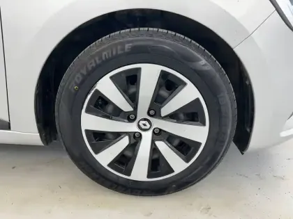 Photo 20 Renault Clio Gén. V (BJA) Ph1 NG Equilibre 5