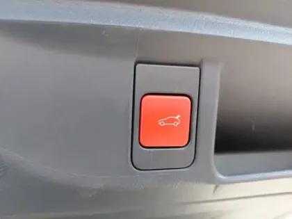 Photo 19 DS DS 4 E-Tense Cross 1.6 224 ch Rivol