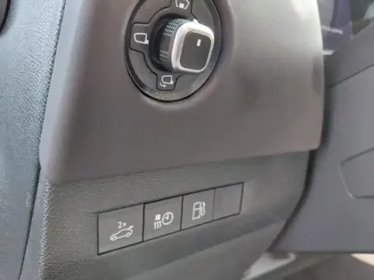 Photo 13 DS DS 4 E-Tense Cross 1.6 224 ch Rivol