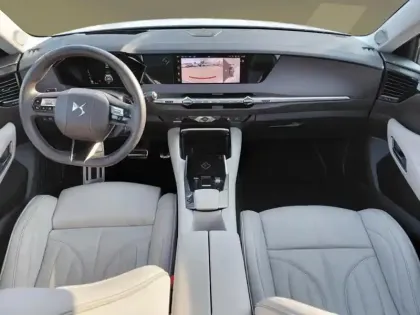 Photo 10 DS DS 4 E-Tense Cross 1.6 224 ch Rivol