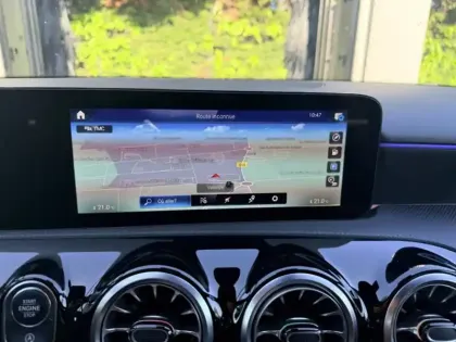 Photo 10 Mercedes Classe A 200 d AMG Line