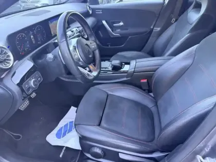 Photo 18 Mercedes Classe A 200 d AMG Line