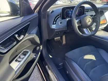 Photo 8 Mercedes Classe E  220 d AMG Line Berlin