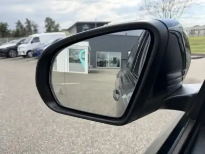 Photo 16 Mercedes GLB Gén. I (X247) Ph1 Progressive Line 5